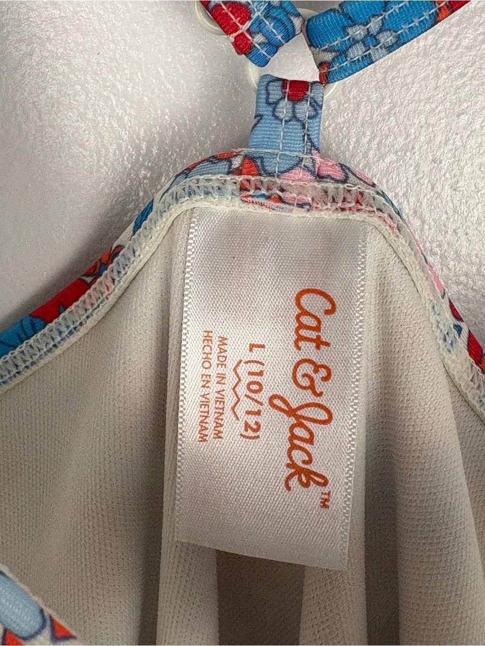 Cat & Jack tricot one